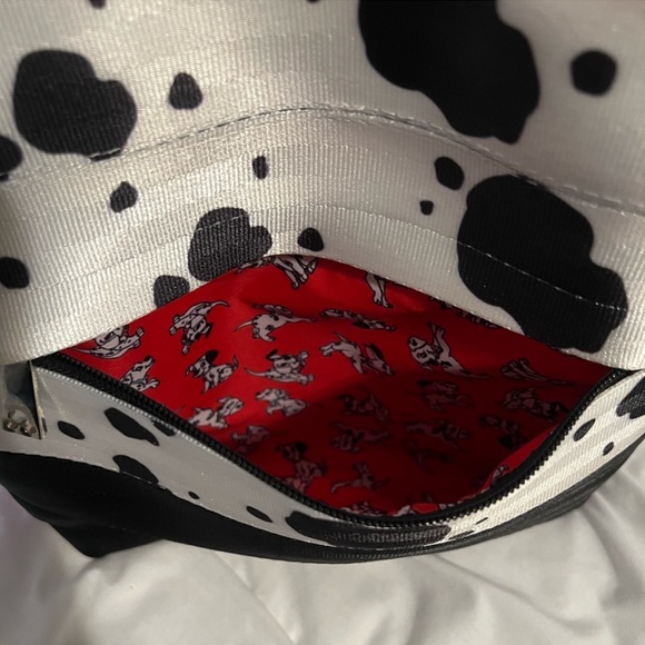 Disney x Harvey's | 101 Dalmatians "Streamline" Crossbody (Retired & Sold Out) - Picture 5 of 15